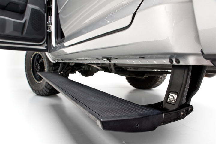 AMP Research 22-23 Chevy/GMC Silverado/Sierra 1500 & 2024 2500/3500HD Double/CC PowerStep Xtreme - Bull Strap