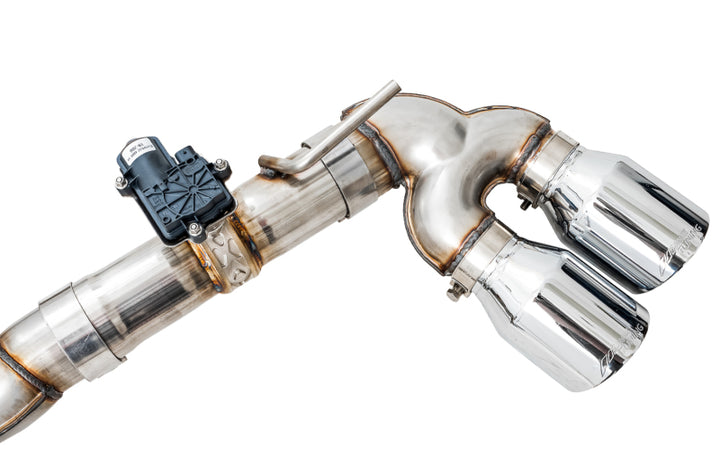 AWE Tuning Volkswagen Golf R MK7.5 SwitchPath Exhaust w/Chrome Silver Tips 102mm - Bull Strap