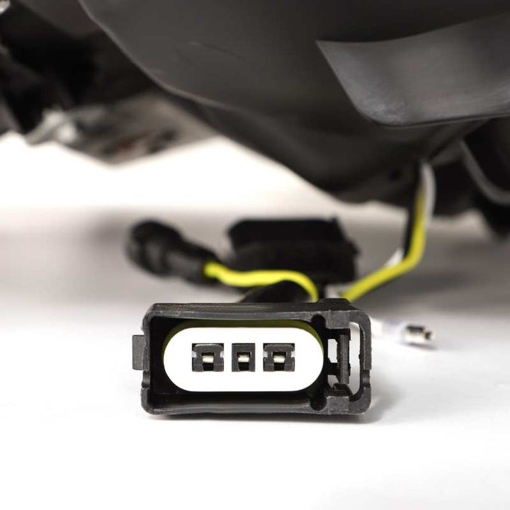 AlphaRex 11-16 Ford F-350 SD NOVA LED Proj Headlights Plank Style Alpha Blk w/Activ Light/Seq Signal - Bull Strap