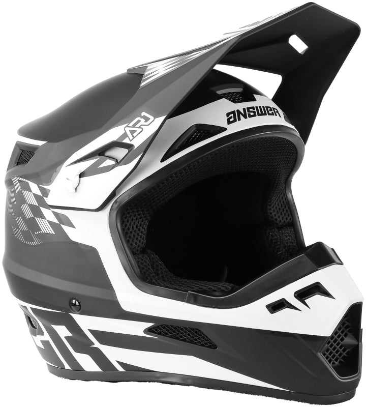 Answer AR1 Sweep Helmet Black/White - Medium - Bull Strap