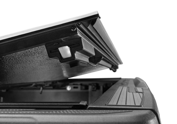 BAK 05-15 Toyota Tacoma 5ft Bed BAKFlip G2 - Bull Strap