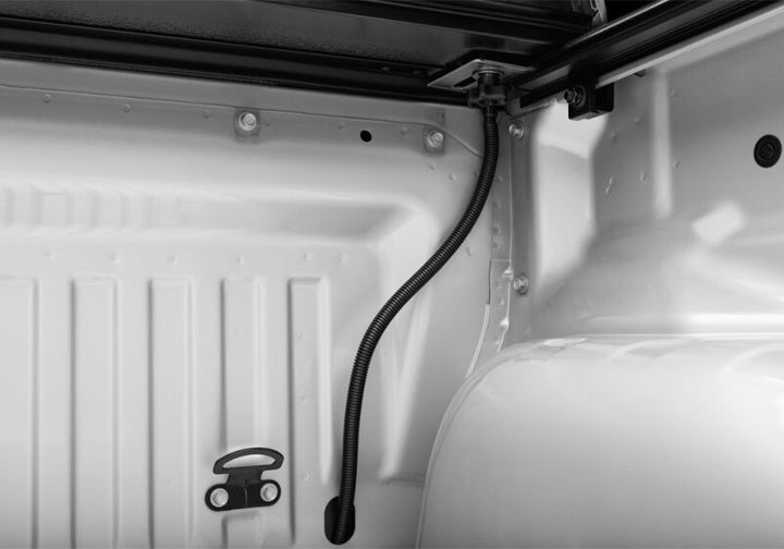 BAK 05-20 Nissan Frontier 6ft Bed BAKFlip G2 - Bull Strap
