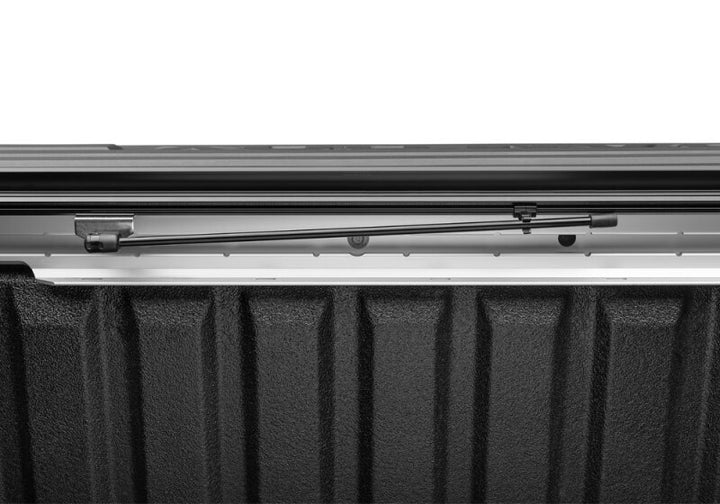 BAK 09-18 Dodge Ram 1500 (19-20 Classic Only) 5ft 7in Bed (w/ Ram Box) BAKFlip MX4 Matte Finish - Bull Strap