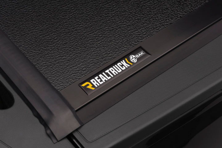 BAK 14-18 Chevy Silverado 1500 / 15-20 2500/3500 8ft Bed BAKFlip G2 - Bull Strap