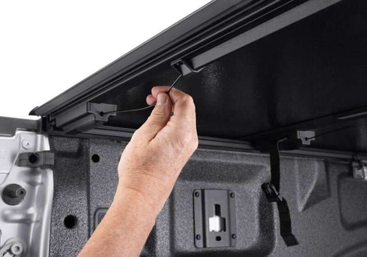 BAK 17-23 Ford Super Duty 8ft Bed BAKFlip G2 - Bull Strap