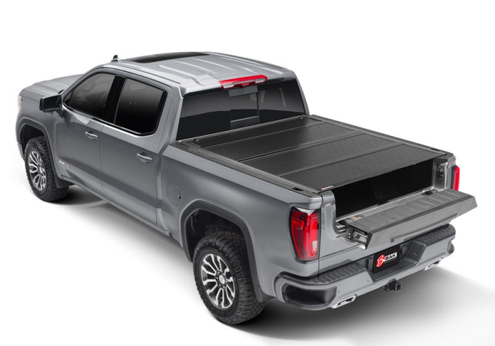 BAK 19-20 Chevy Silverado 5ft 8in Bed (New Body Style) BAKFlip F1 - Bull Strap