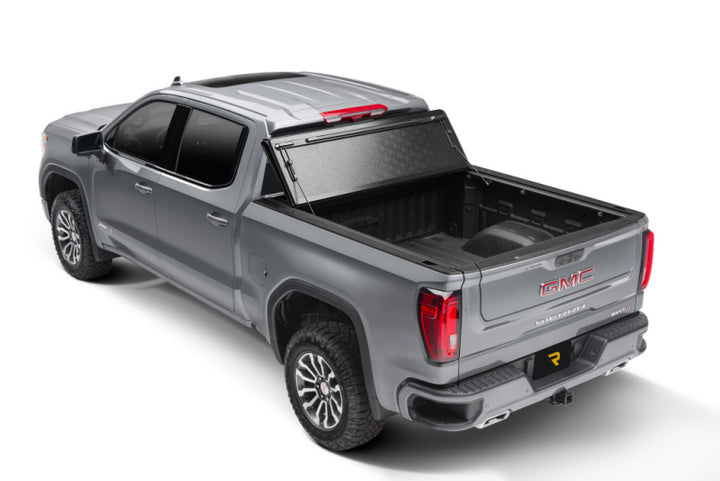 BAK 19-20 Chevy Silverado 5ft 8in Bed (New Body Style) BAKFlip F1 - Bull Strap