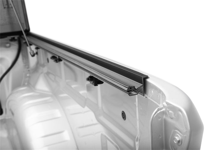 BAK 2022 Nissan Frontier 5ft Bed BAKFlip G2 - Bull Strap