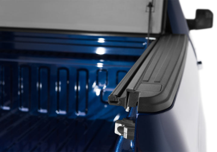 BAK 21-22 Ford F-150 (Incl. 2022 Lightning) BAKFlip FiberMax 5.7ft Bed Cover - Bull Strap
