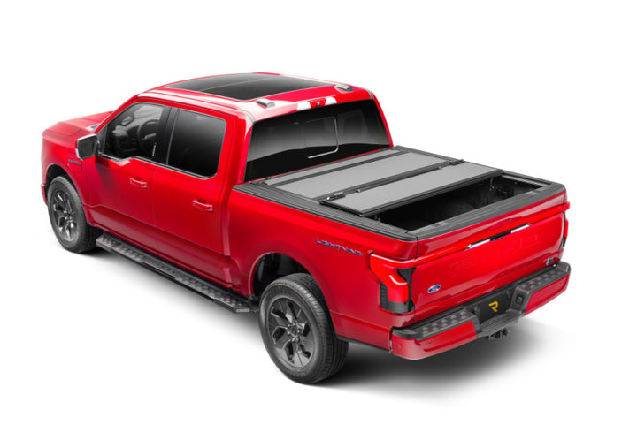 BAK 21-22 Ford F-150 (Incl. 2022 Lightning) BAKFlip MX4 5.7ft Bed Cover - Matte Finish - Bull Strap