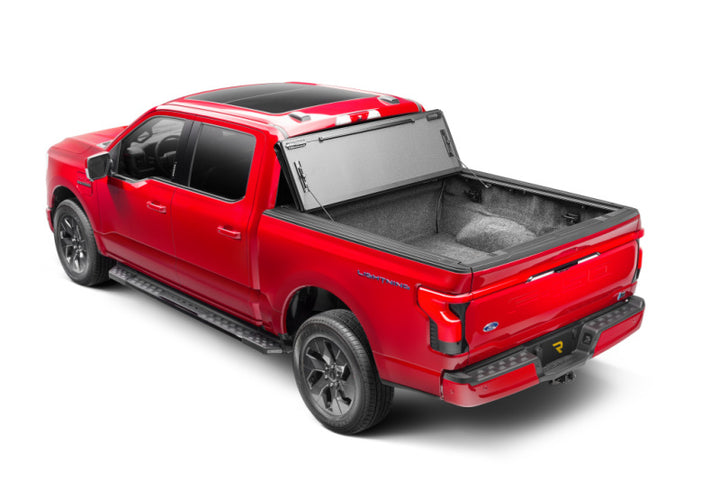 BAK 21-22 Ford F-150 (Incl. 2022 Lightning) BAKFlip MX4 5.7ft Bed Cover - Matte Finish - Bull Strap
