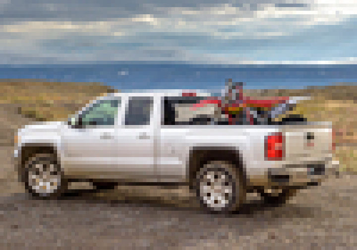 BAK 88-13 Chevy Silverado & C/K 1500 / 88-14 Chevy Silverado 2500/3500 HD 6ft 6in Bed BAKFlip F1 - Bull Strap