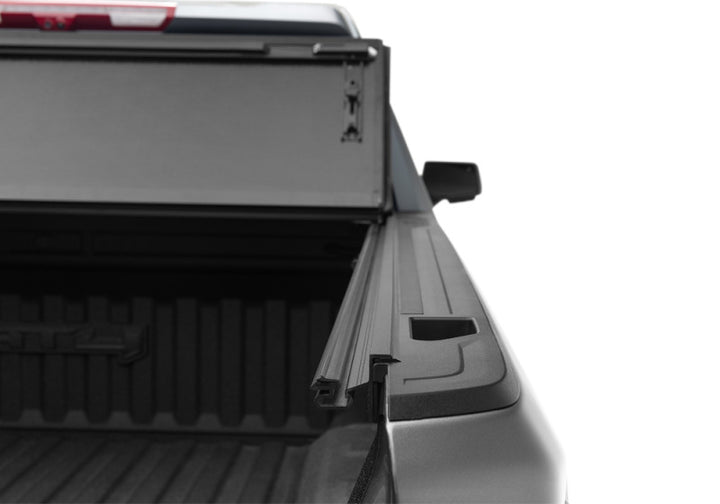 BAK 88-13 Chevy Silverado & C/K 1500 / 88-14 Chevy Silverado 2500/3500 HD 6ft 6in Bed BAKFlip F1 - Bull Strap