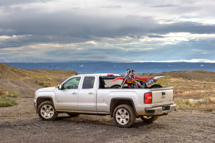 BAK 88-13 Chevy Silverado & C/K 1500 / 88-14 Chevy Silverado 2500/3500 HD 6ft 6in Bed BAKFlip F1 - Bull Strap