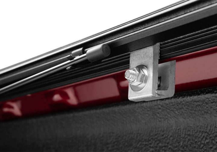 BAK 88-13 Chevy Silverado & C/K 1500 / 88-14 Chevy Silverado 2500/3500 HD 6ft 6in Bed BAKFlip G2 - Bull Strap