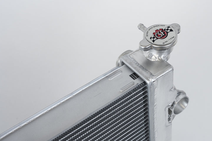 CSF 03-09 Lexus GX470 4.7L V8 / 03-09 Toyota 4Runner 4.7L V8 All Metal Radiator - Bull Strap