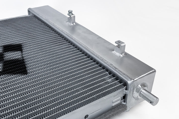 CSF 05-13 Chevrolet Corvette C6 (Not 11-13 Z06/ZR1/427) High Performance All-Aluminum Radiator - Bull Strap