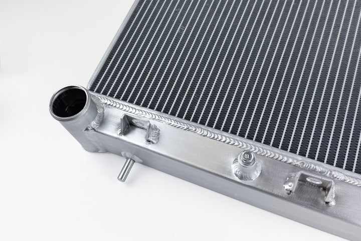 CSF 06-08 Subaru Forester XT Limited (MT Trans Only) High-Performance All-Aluminum Radiator - Bull Strap
