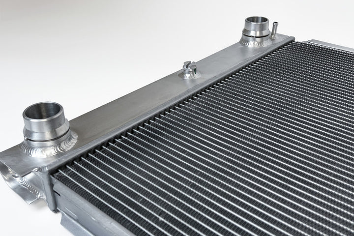 CSF 06-10 BMW E60 M5 / 06-10 BMW E63/E64 M6 Aluminum High-Performance Radiator - Bull Strap