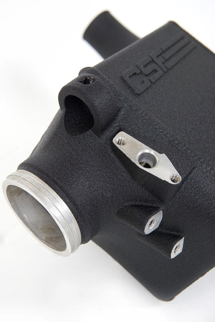 CSF 16-21 BMW M5 (F90) / 17-21 BMW M8 (F91/F92/F93) Twin Charge-Air-Cooler Set - Crinkle Black - Bull Strap