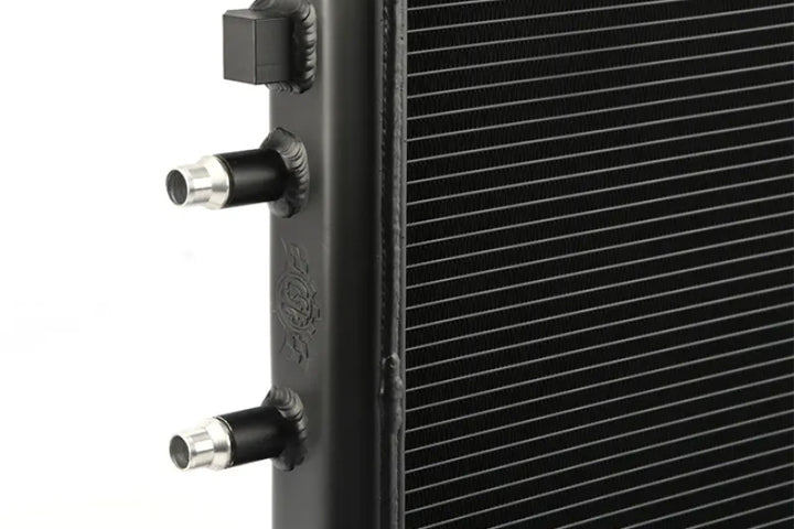 CSF 2014+ BMW M3/M4 (F8X) Front Mount Heat Exchanger w/Rock Guard - Black - Bull Strap