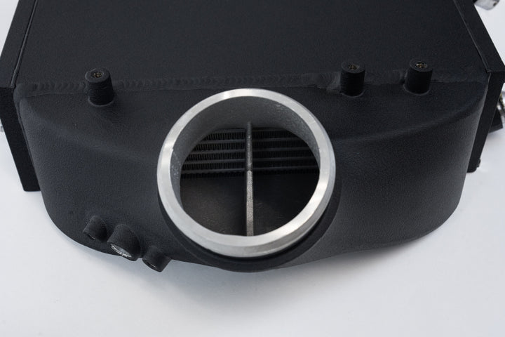 CSF 2014+ BMW M3/M4 (F8X) Top Mount Charge-Air-Cooler - Crinkle Black - Bull Strap