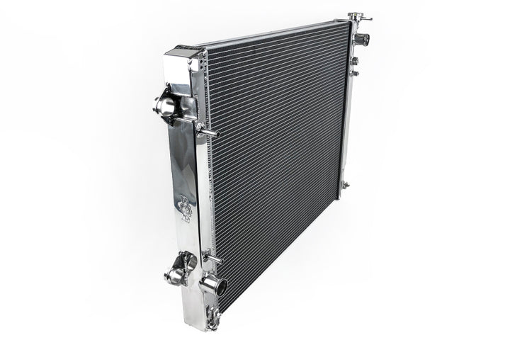 CSF 2016+ 3.5L and 2.7L 05-15 4.0L and 2.7L Toyota Tacoma Radiator - Bull Strap