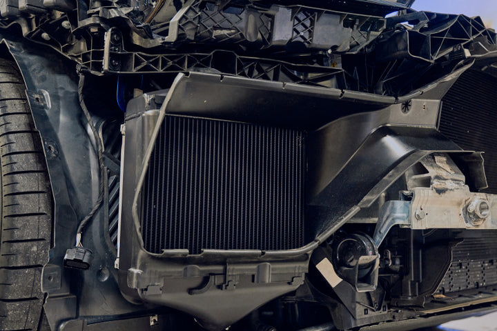 CSF 2019+ Lamborghini Urus / 2020+ Audi RS Q8 / SQ8 / SQ7 High Performance Intercooler System- Black - Bull Strap