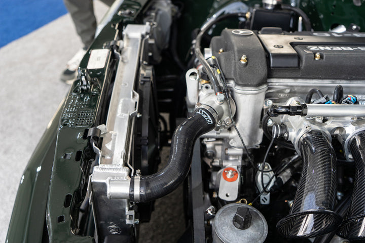 CSF 84-88 Mercedes-Benz W201 190E 2.3L - 16 w/ A/C High Performance Aluminum Radiator - Bull Strap