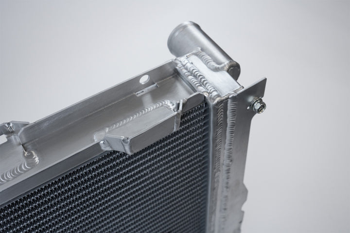 CSF 84-88 Mercedes-Benz W201 190E 2.3L - 16 w/ A/C High Performance Aluminum Radiator - Bull Strap