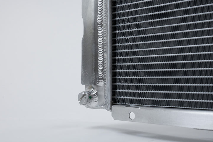 CSF 84-88 Mercedes-Benz W201 190E 2.3L - 16 w/ A/C High Performance Aluminum Radiator - Bull Strap