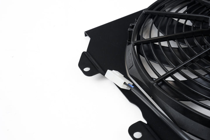 CSF 92-00 Honda Civic All-Aluminum Fan Shroud w/12in SPAL Fan - Black Finish - Bull Strap