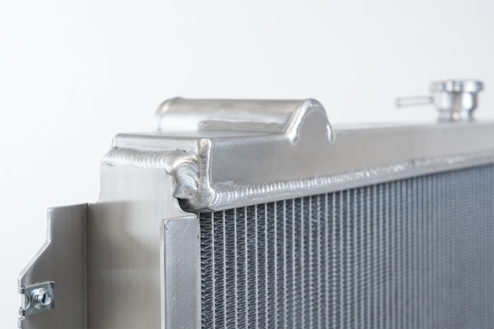 CSF 96-02 Toyota 4Runner (2.7/3.4L) Heavy-Duty All-Aluminum Radiator - Bull Strap