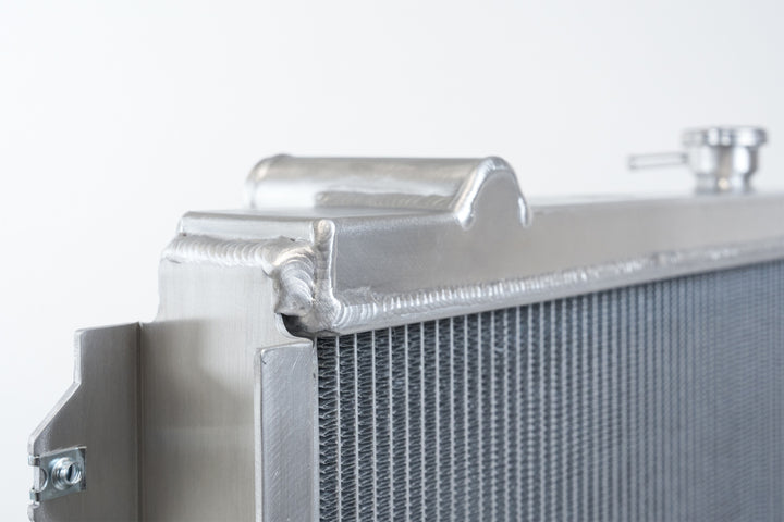 CSF 96-02 Toyota 4Runner (2.7/3.4L) Heavy-Duty All-Aluminum Radiator - Bull Strap