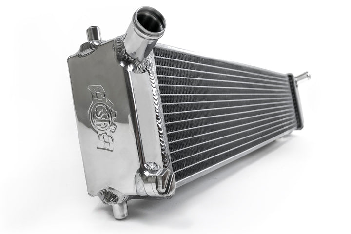 CSF 96-04 Porsche Boxster S (986) / 98-05 Porsche 911 (996) Auxiliary Center Radiator - Bull Strap