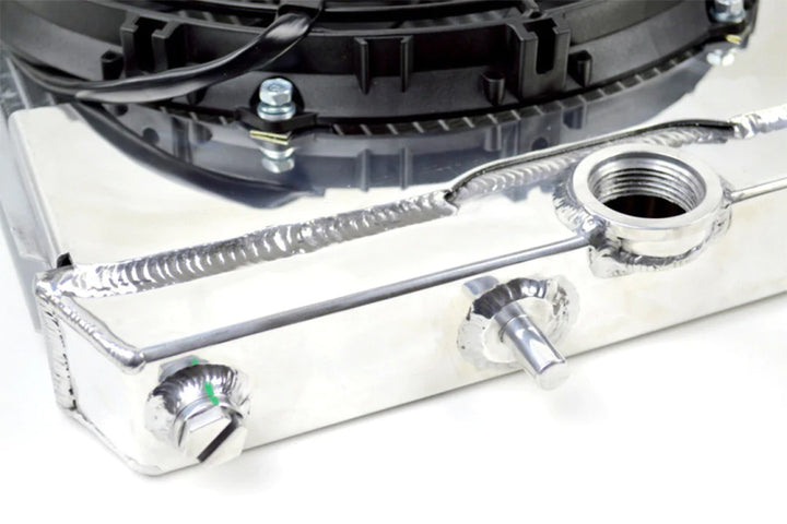 CSF 96-07 Mitsubishi Evo 4/5/6/7/8/9 Full-Slim Radiator w/12in Fan & Shroud/-16AN & Slip On Fitting - Bull Strap