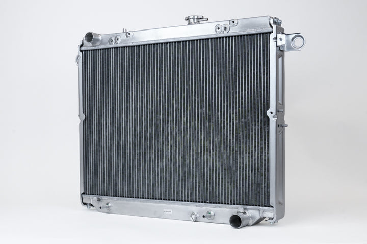CSF 98-07 Toyota Land Cruiser / Lexus LX470 Heavy Duty All Aluminum Radiator - Bull Strap