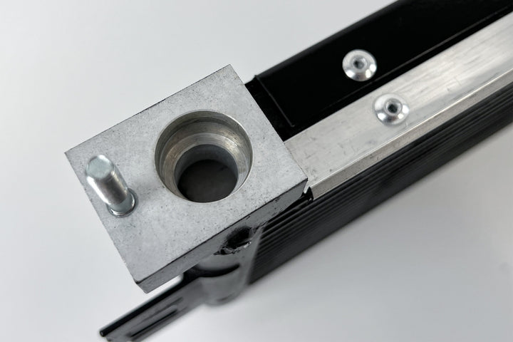 CSF G8X M3/M4/M2 High Performance Engine Oil Cooler - Bull Strap