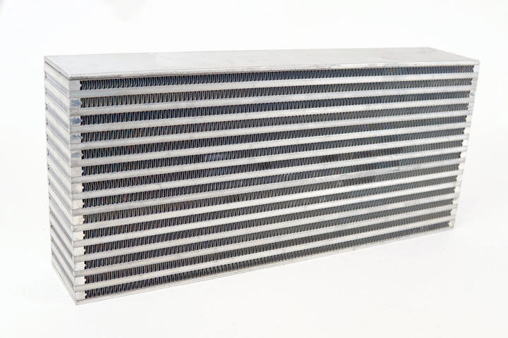 CSF Magnum 900+hp Bar & Plate Intercooler Core - 20in L x 12in H x 4in W - Bull Strap