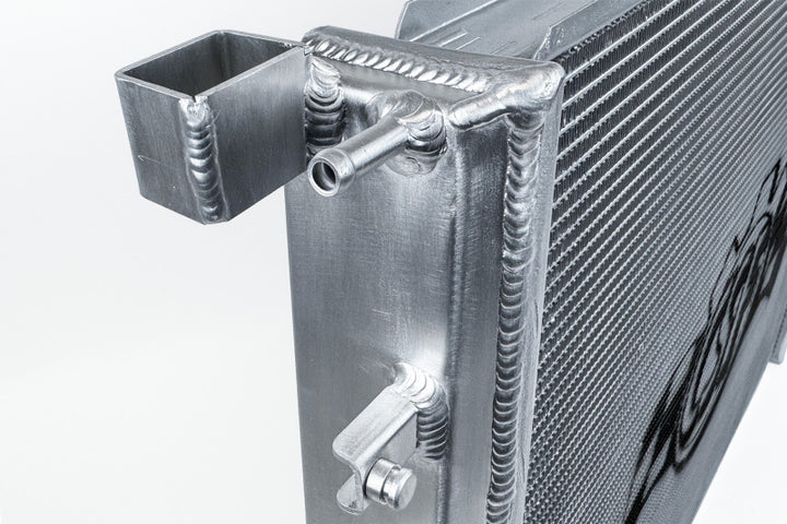 CSF Porsche 955/957 Cayenne / Audi Q7 / VW Touareg Heavy-Duty Performance Radiator - Bull Strap