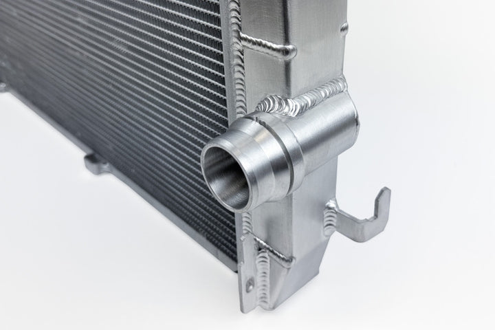 CSF Porsche 955/957 Cayenne / Audi Q7 / VW Touareg Heavy-Duty Performance Radiator - Bull Strap