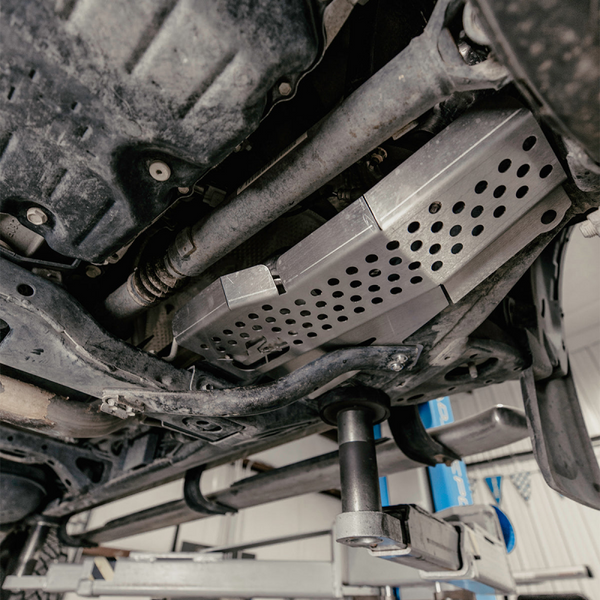 Cali Raised 16-23 Toyota Tacoma Catalytic Converter Shield Fits - 4Wd 6 Cylinder - Bull Strap