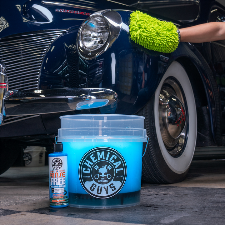 Chemical Guys Heavy Duty Ultra Clear Detailing Bucket - Bull Strap