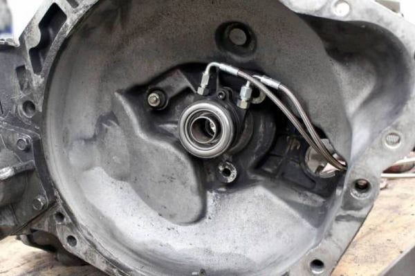 Clutch Masters 03-05 Dodge Neon 2.4L SRT-4 Turbo Hydraulic Bearing (For 05086-TD7R-A) - Bull Strap