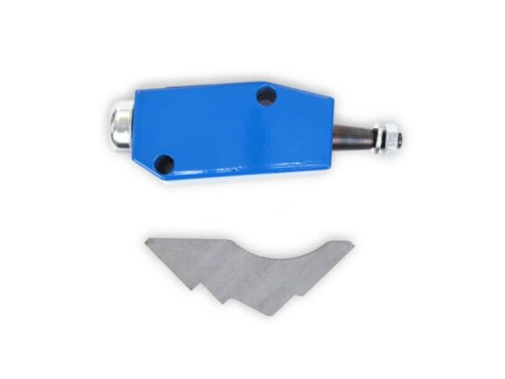 Cognito 01-13 Chevy/GMC Silverado/Sierra 2500/3500 HD 2WD/4WD Idler Arm Support Weld In Gusset - Bull Strap