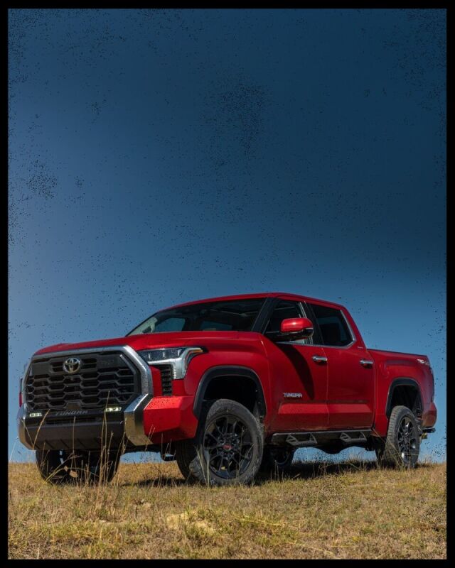 Cognito 22-24 Toyota Tundra (w/ Rear Coil Springs) Standard 3-Inch Leveling Kit - Bull Strap