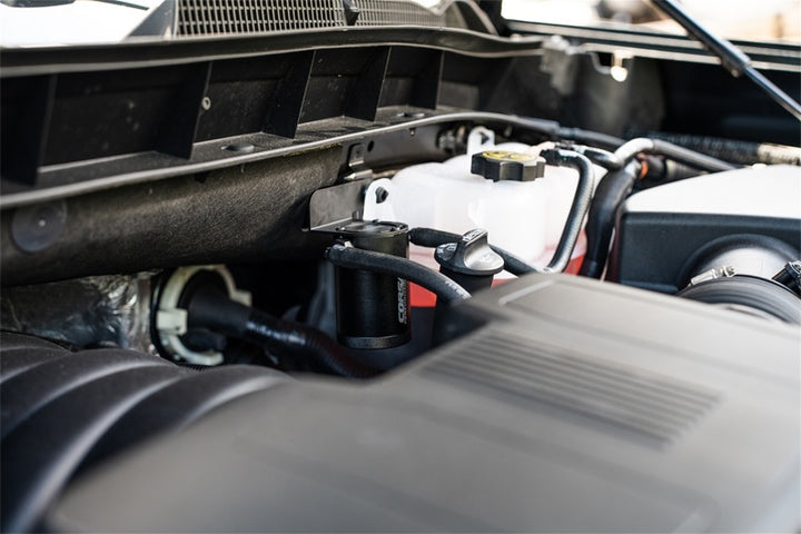 Corsa 2019-2025 Silverado/Sierra & 2021-2025 Tahoe/Suburban/Yukon/Denali Aluminum Oil Catch Can - Bull Strap