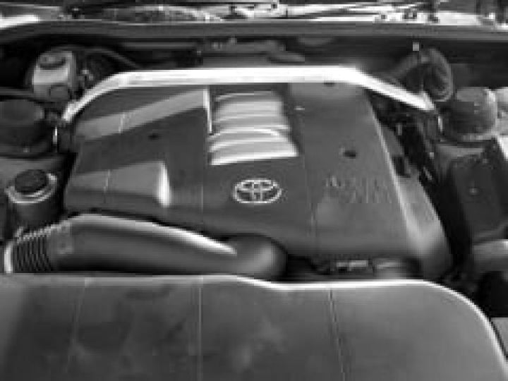 Cusco Strut Bar OS Front for Toyota Celsior (UCF20/21) - Bull Strap