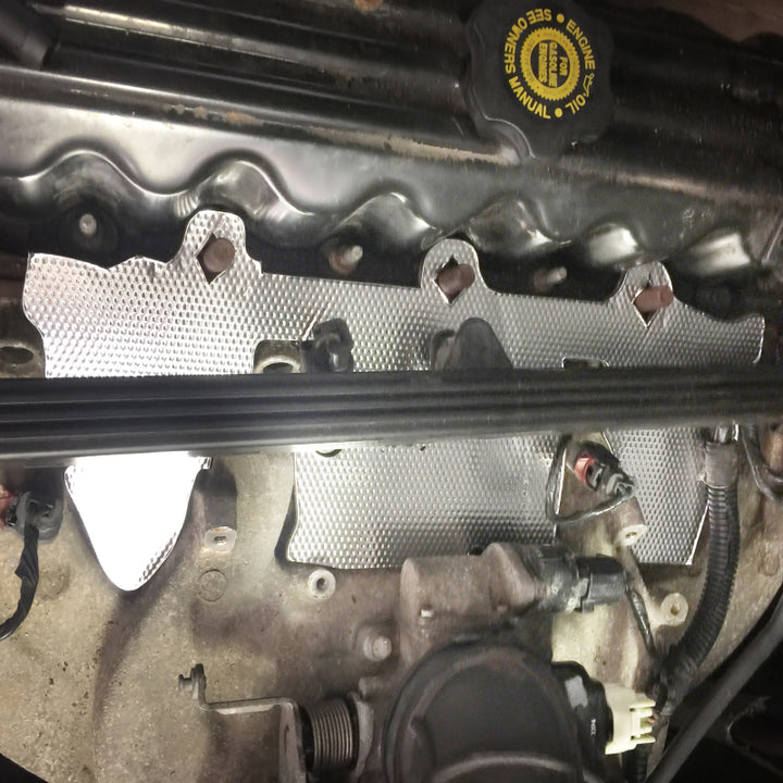 DEI Fuel Rail and Injecter Cover Jeep 1997 - 2004 4.0L Engine - Bull Strap