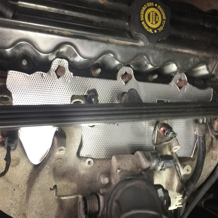 DEI Fuel Rail and Injecter Cover Jeep 1997 - 2004 4.0L Engine - Bull Strap